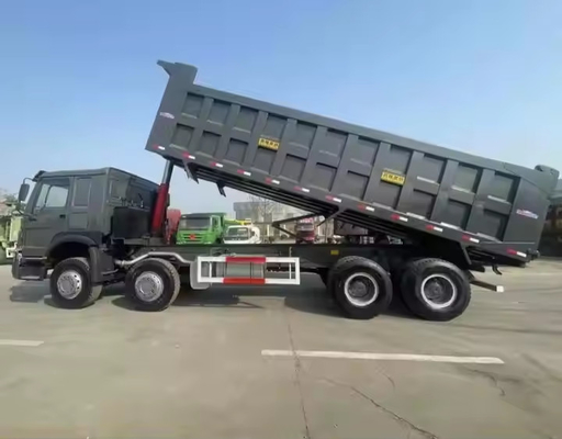Specjalistyczny ciężki ładunek 50T 375hp 6 cylindrów Diesel Fuel 8*4 Dumper Truck