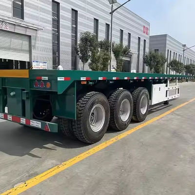 40ft 45ft Flat Bed Trailer Kolejny zbiornik paliwa zainstalowany na kontener Flatbed Trailer Bulk Goods Transport Trailer